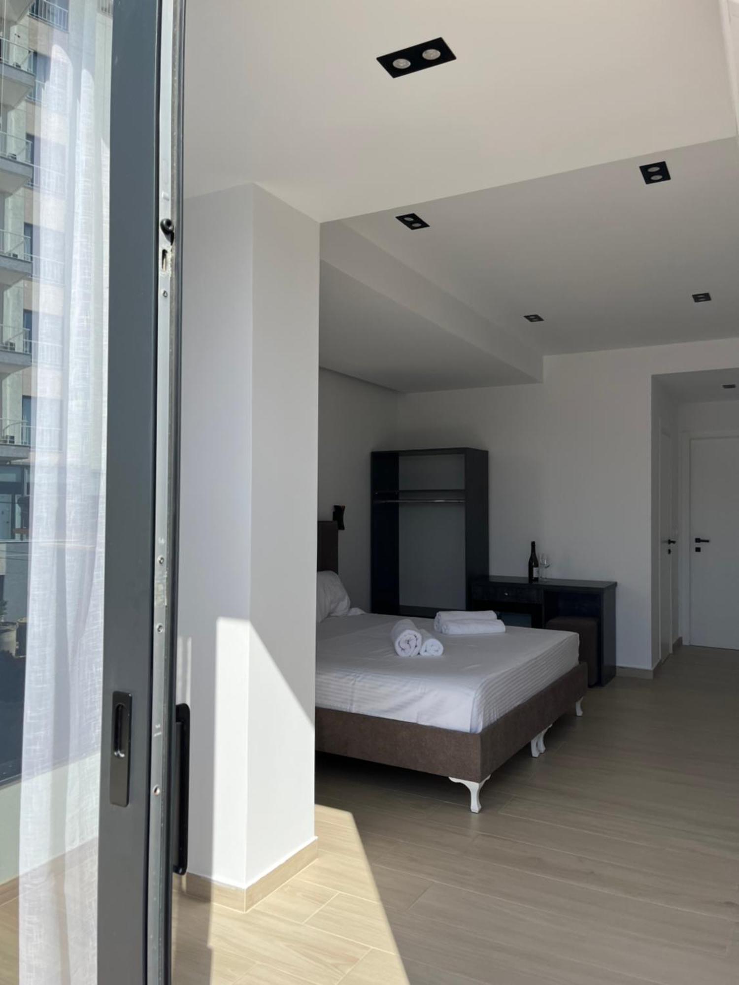 Hotel Del Mare Sarandë Esterno foto